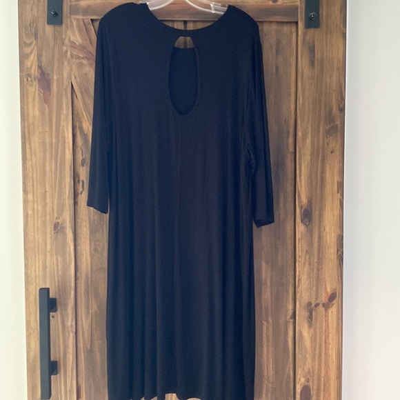 EUC In Every Story Black Dress - Picture 2 of 8